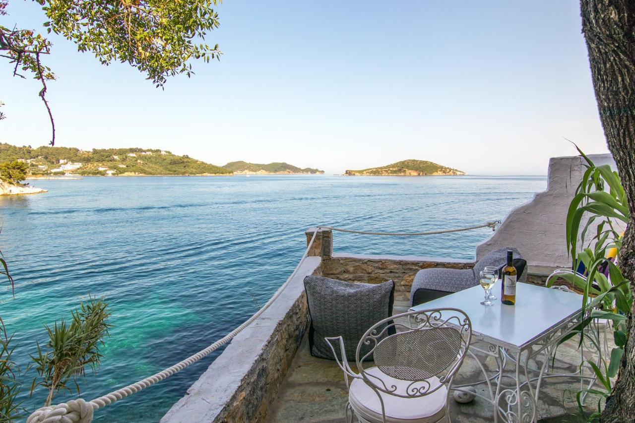 Ourania'S Mansion Hotel Skiathos Town Exterior photo