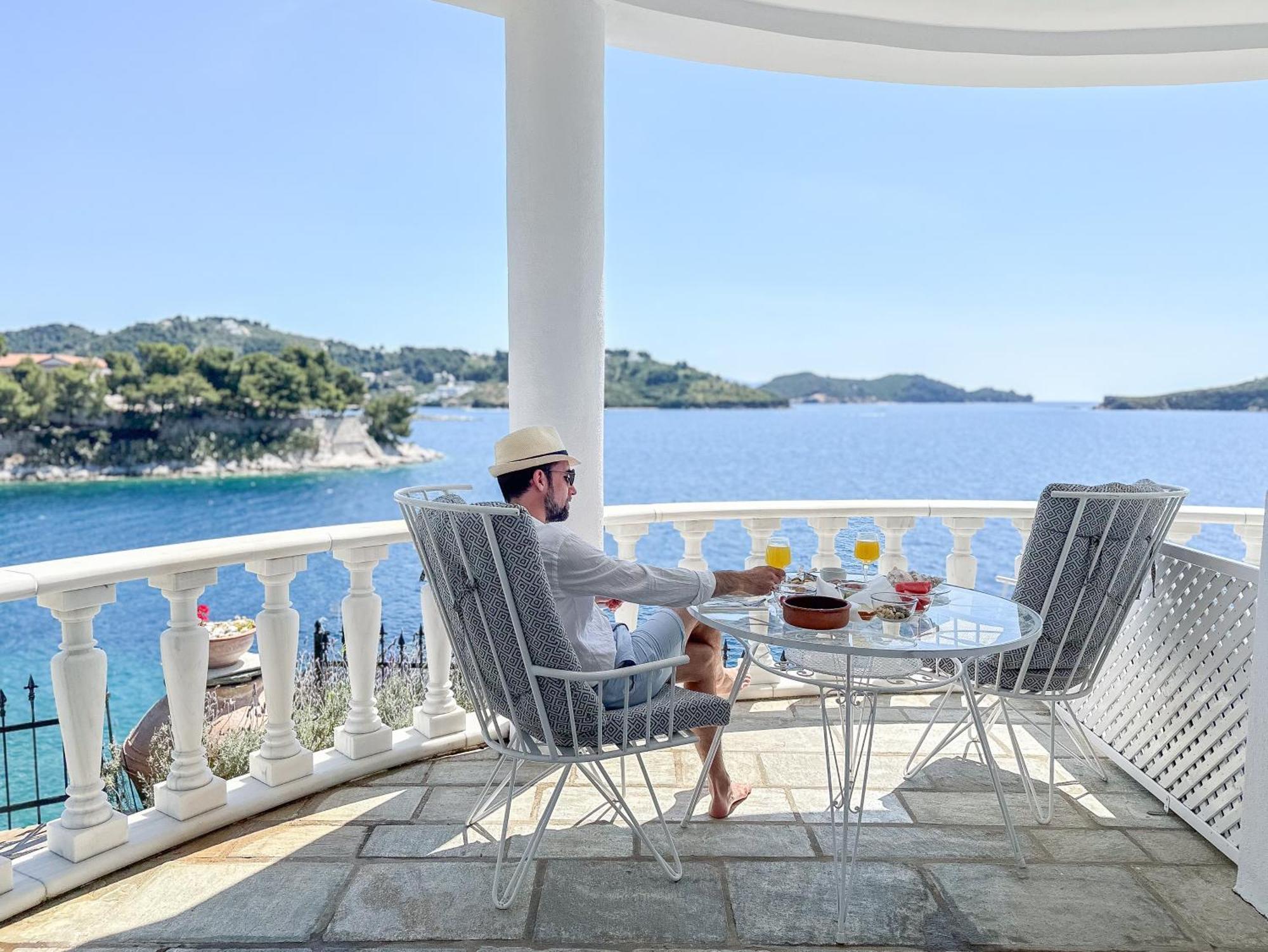 Ourania'S Mansion Hotel Skiathos Town Exterior photo