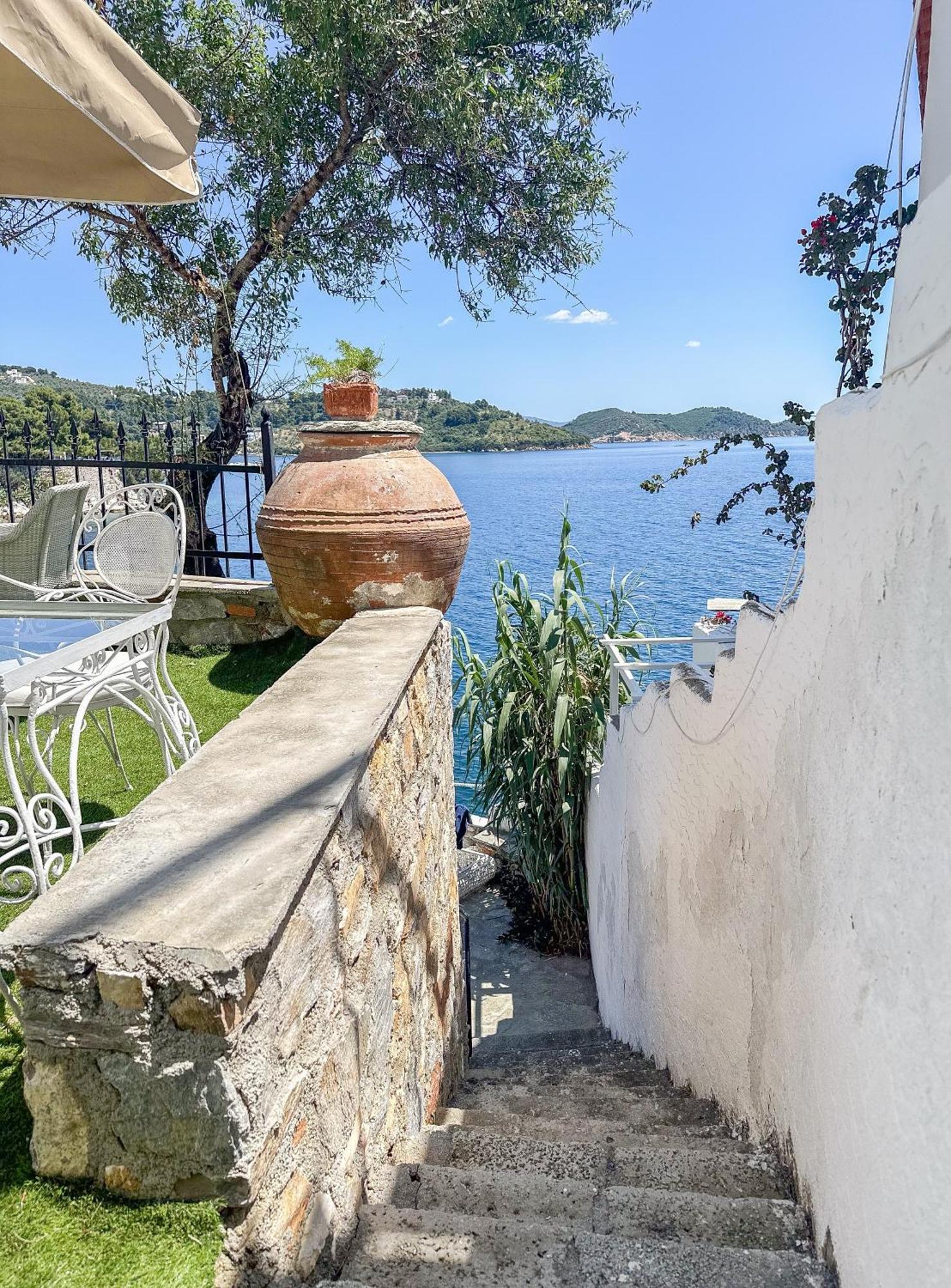 Ourania'S Mansion Hotel Skiathos Town Exterior photo